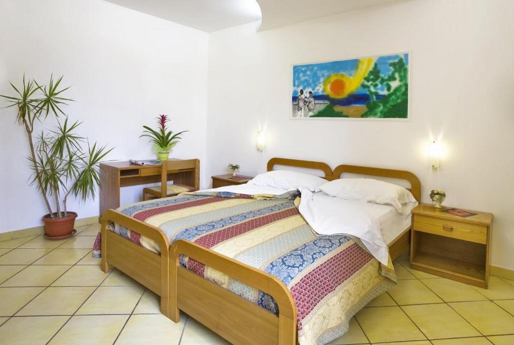 Albergo Villa Hibiscus Forio di Ischia Pokoj fotografie